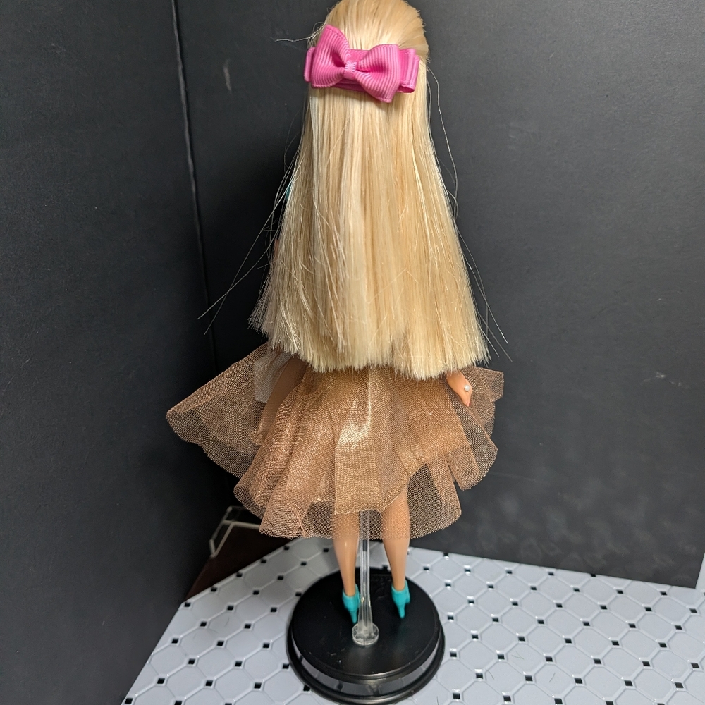 *FINAL PRICE UNLESS BUNDLED Vintage 2001 Toys R Us Barbie Restyled - Picture 4 of 8